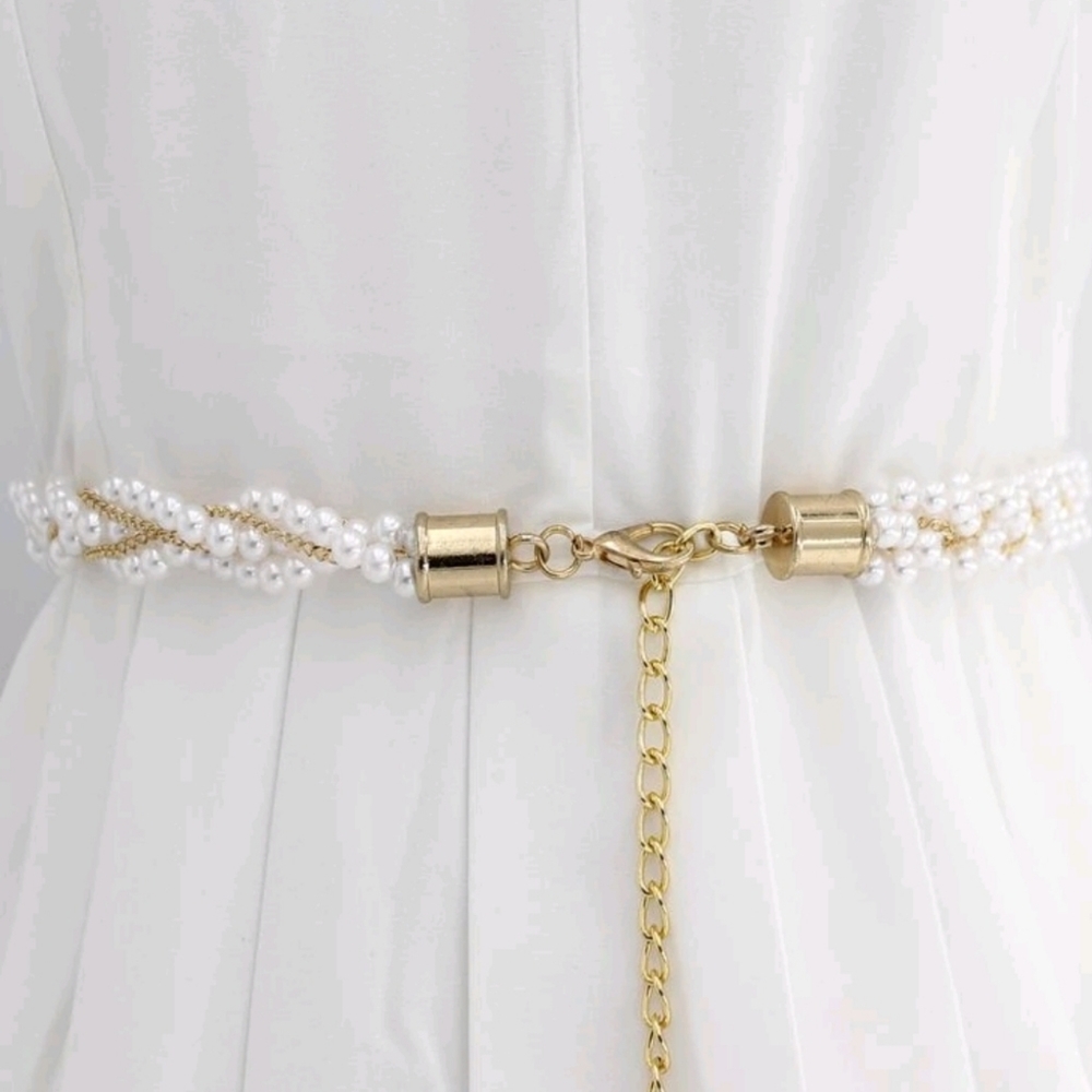 Faux pearl chain belt